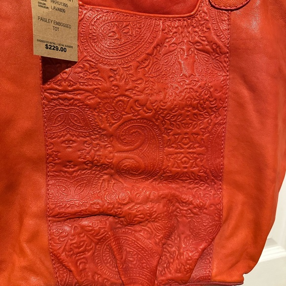 NWT Lucky Brand Paisley Embossed Tote Bag - Picture 2 of 11